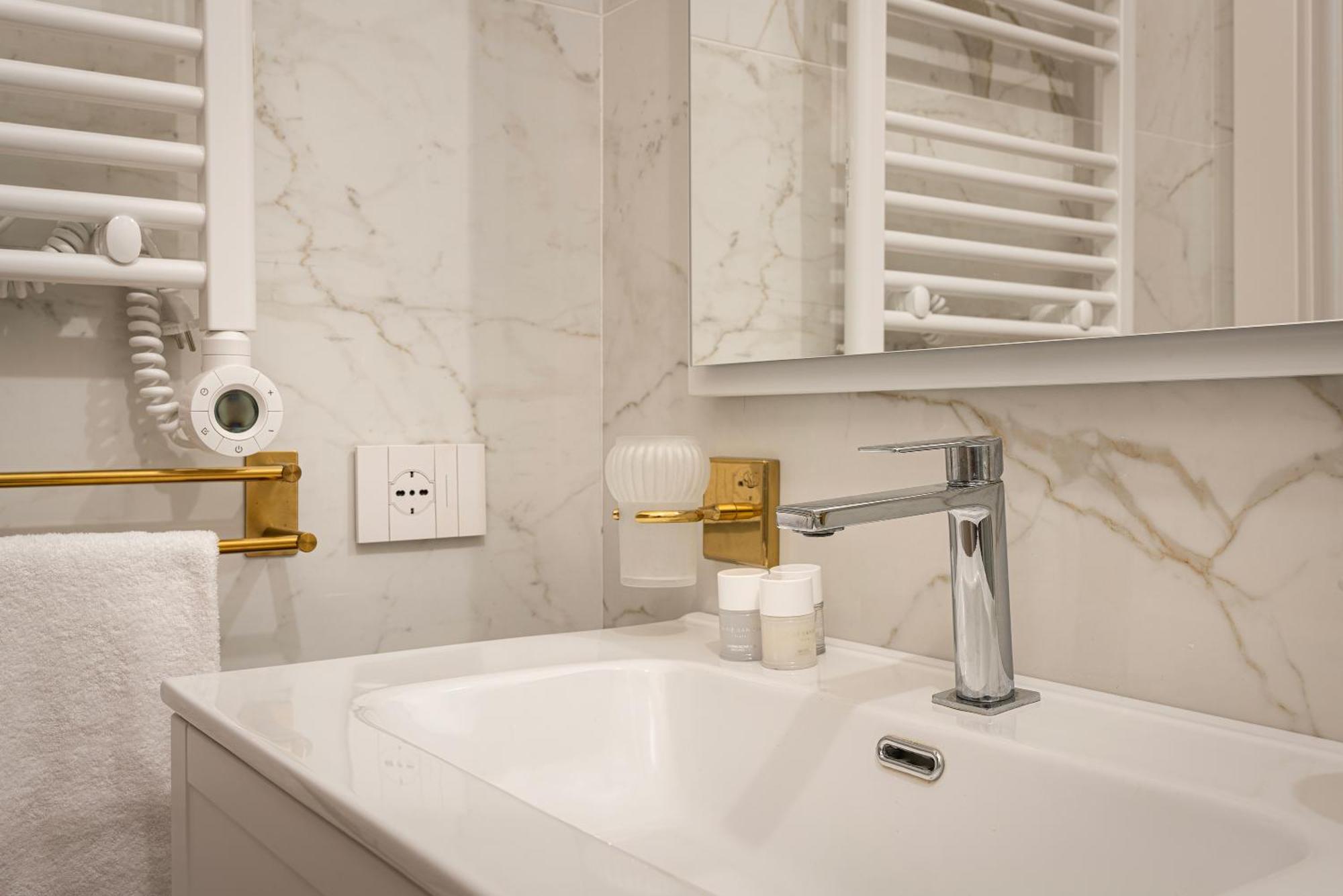 Santa Tecla Living Ruggero Di Lauria 2 Appartamento