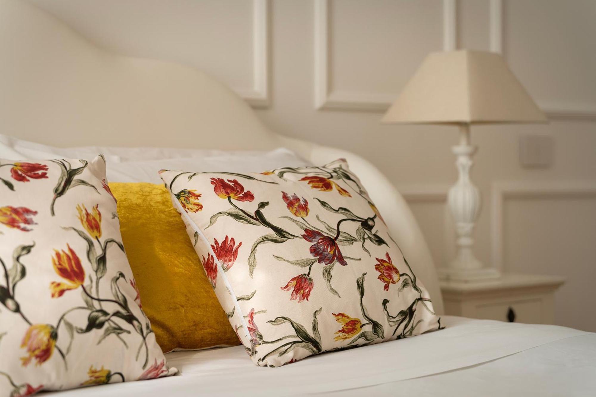 Appartamento Santa Tecla Living Ruggero Di Lauria 2